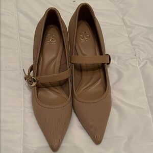 Cosy Island nude heel with detachable strap 8